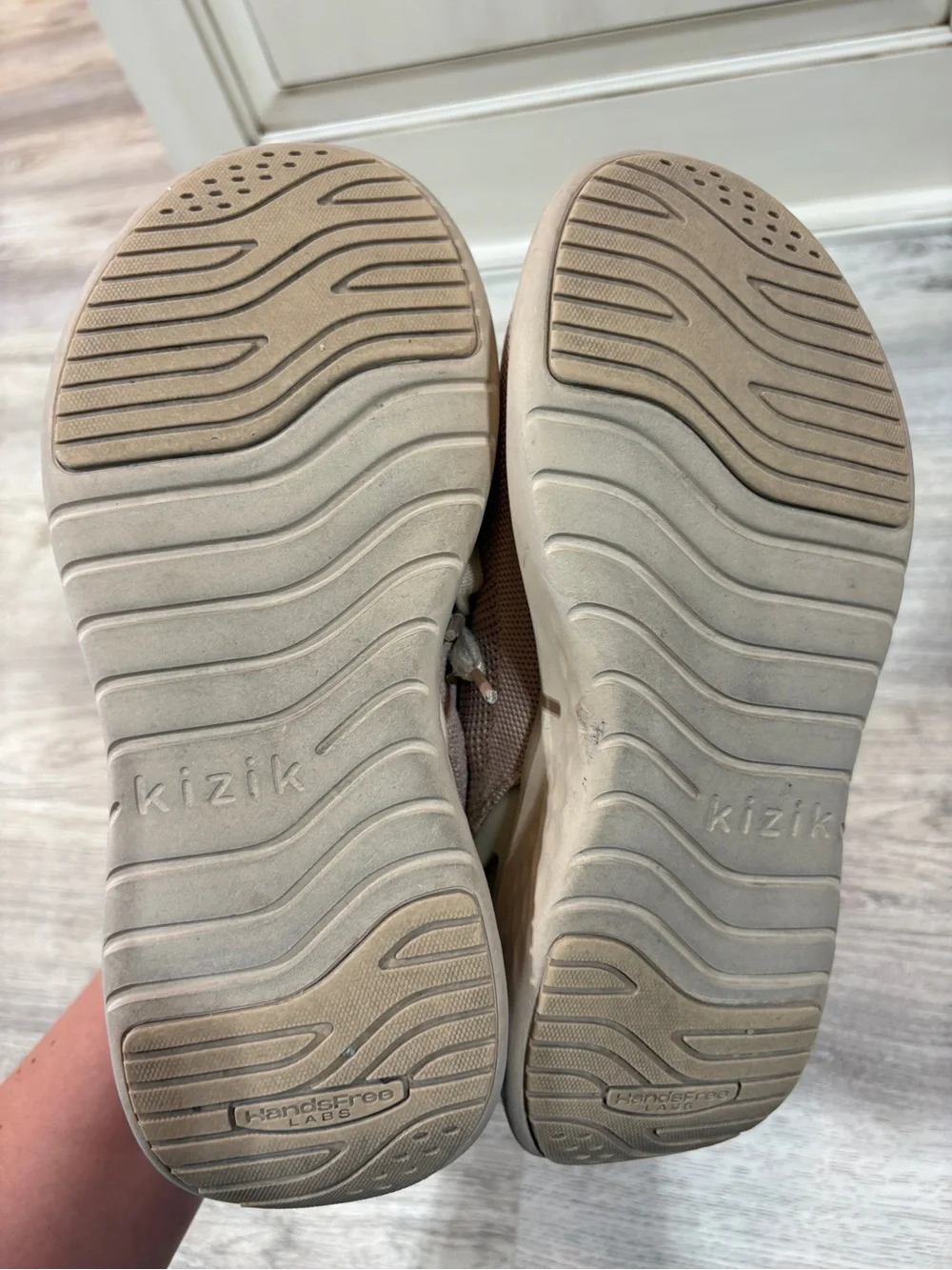 Kizik Shoes Womens 8.5 Athens Sneakers Mesh Light Pink Handsfree Labs Comfort - Picture 7 of 10